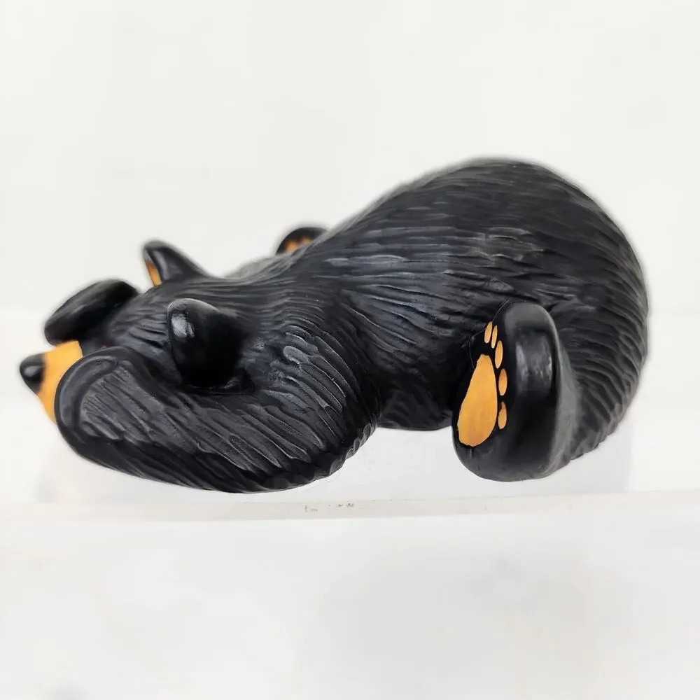 Bearfoots laying eyes down